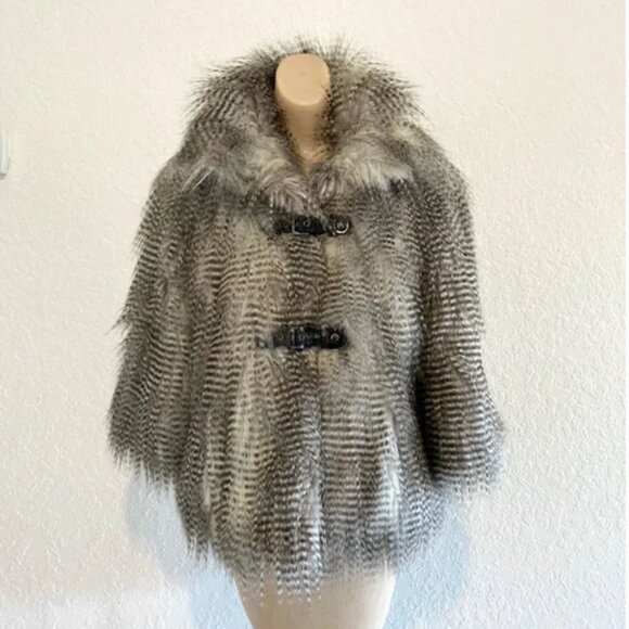 New Faux Fur Jacket GUESS  Coat Fur size L - Picture 9 of 9